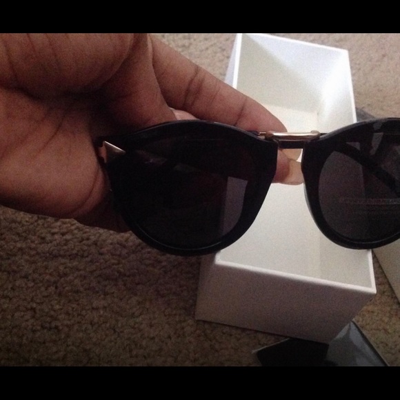Vintage Polarized Sunglasses - Picture 2 of 2